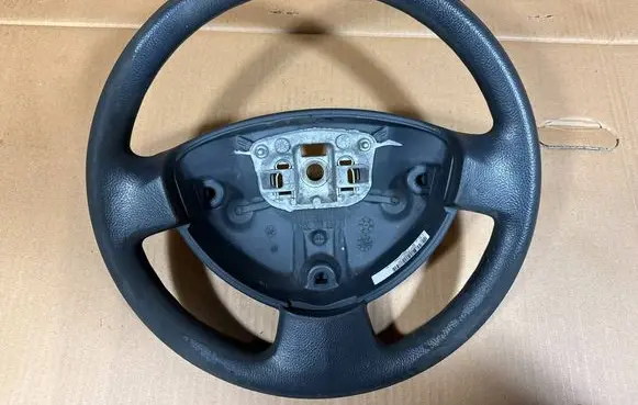 Dacia Sandero Steering wheel 8200759888
