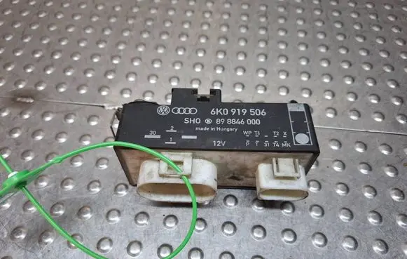 Volkswagen Polo III 6N 6N2 6NF Coolant fan relay S27705616 6K0919506