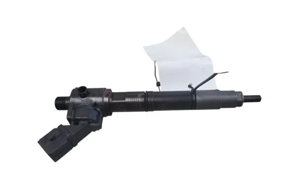 Volvo V40 Fuel injector 31452115