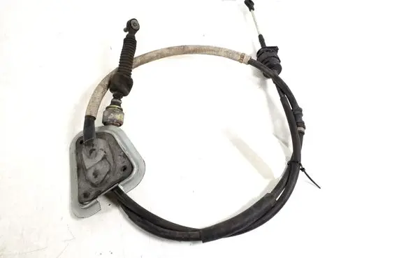 Gear shift cable linkage