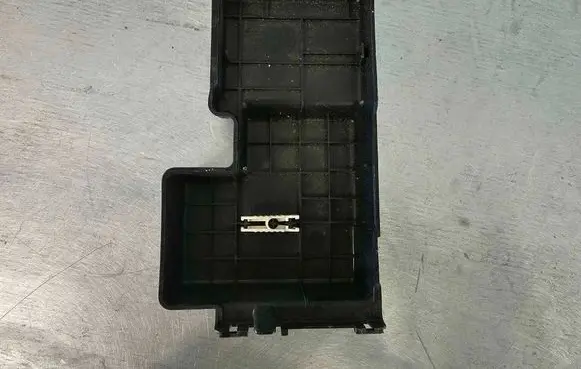 Volvo XC90 Fuse box cover 31676133