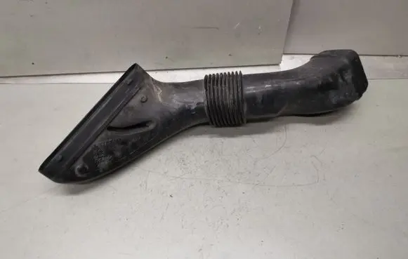 Volvo S60 Air intake hose/pipe 8638624
