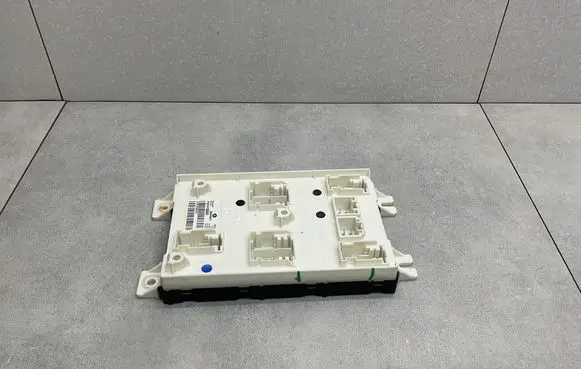 Jeep Grand Cherokee Comfort/convenience module 68193350AD