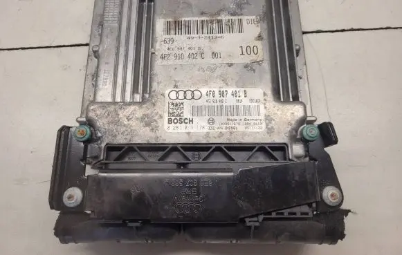 Audi A6 S6 C6 4F Engine control unit/module 4F0907401B 4F2910402C 0281013178