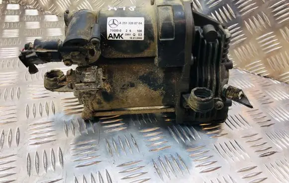 Mercedes-Benz R W251 Air suspension compressor/pump A2513200704