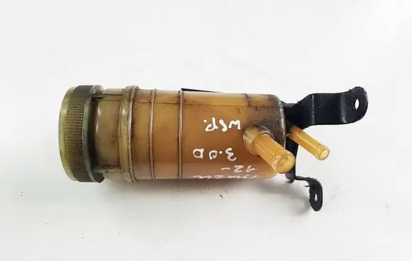 Isuzu D-Max Power steering fluid tank/reservoir 