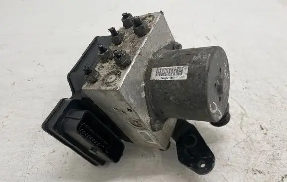 Volkswagen PASSAT B7 ABS Pump 3AA614109AG