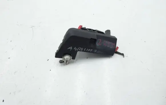 Audi A4 S4 B8 8K Battery relay fuse 4F0915519