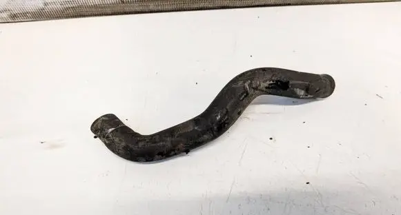 Volkswagen PASSAT B6 Engine coolant pipe/hose
