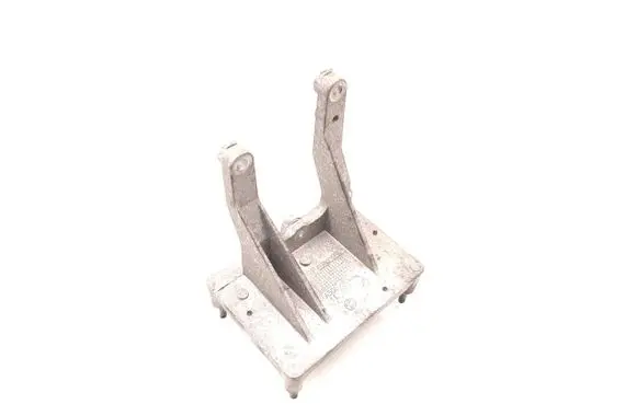 Opel Vivaro Engine mounting bracket 55203464