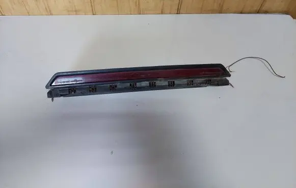 Volkswagen PASSAT B5 Third/center stoplight