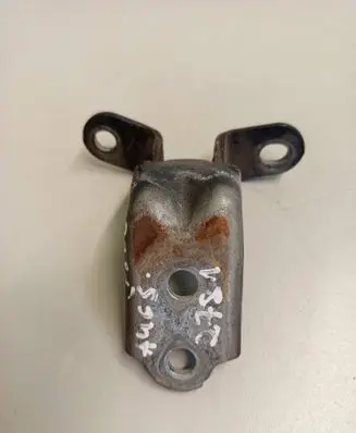 Hyundai i30 Front door upper hinge 