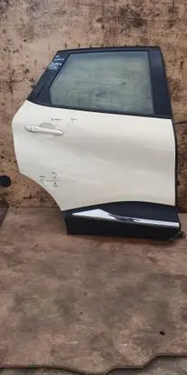 Renault Captur Rear door LAKDVD16