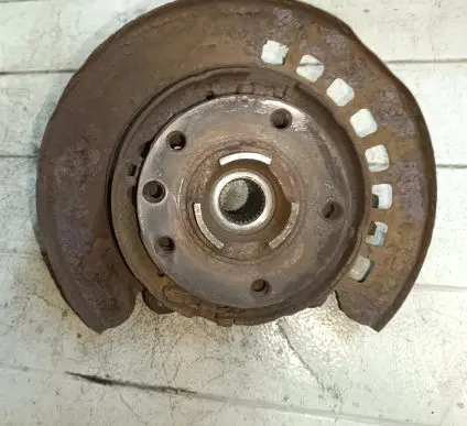 Audi Q7 4L Rear wheel hub spindle/knuckle 