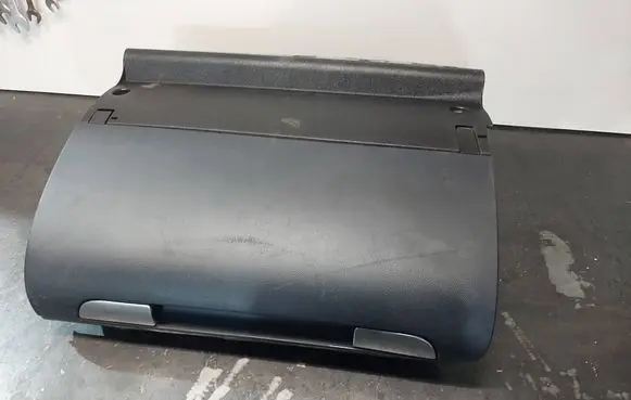 Audi A3 S3 8P Glove box 8P1857035