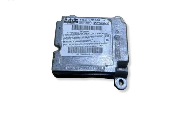 Peugeot Bipper Airbag control unit/module 623173900B 137100408
