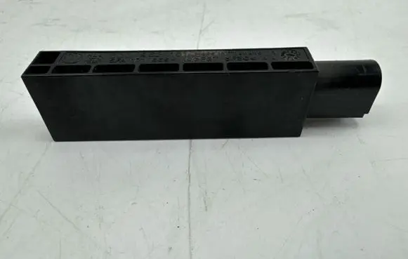 Audi A3 S3 8V Keyless system antenna 5Q0962131