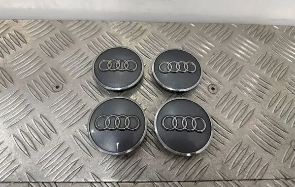 Audi A6 S6 C8 4K Original wheel cap 8W0601170