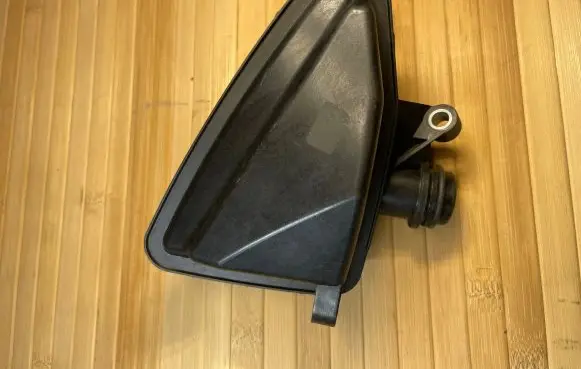 Mercedes-Benz ML W164 Intake resonator A6421400087