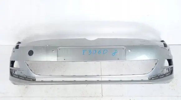 Volkswagen Golf VII Front bumper 5G0807221