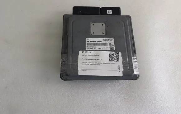 Porsche Panamera (970) Engine control unit/module 97061860102 6576665304 5EP46542
