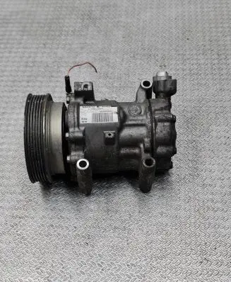 Renault Clio III Air conditioning (A/C) compressor (pump) 8200953358 3199911844