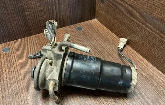Toyota Avensis Verso Fuel filter 2338027090 8446128040