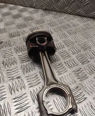 BMW 2 F22 F23 Piston 82177