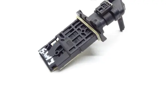 BMW 5 F10 F11 Mass air flow meter 8570107