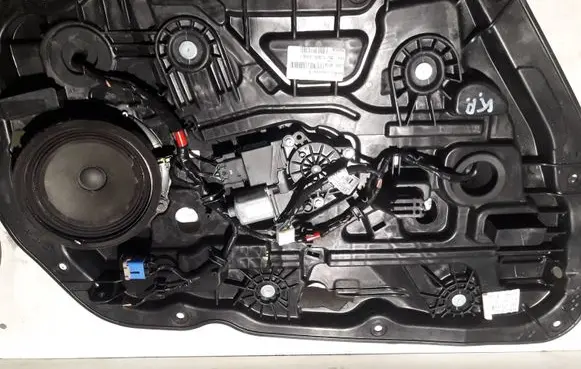 KIA Ceed Front door manual window regulator 