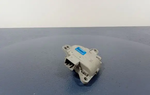 KIA Ceed Air flap motor/actuator EA1F0-EDFAA02