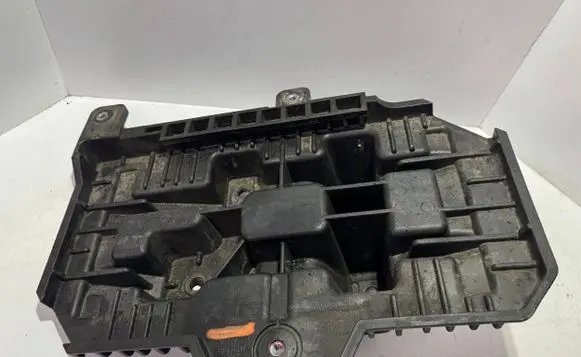 Hyundai Santa Fe Battery box tray 37150-S1100
