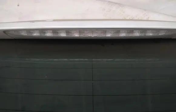 Mazda CX-7 Third/center stoplight
