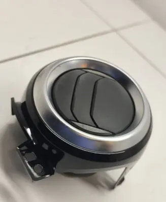 Dash center air vent grill