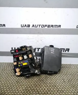 KIA Ceed Fuse box set 91950A2710 81240A2521