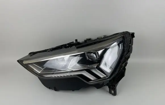 Audi Q3 F3 Headlight/headlamp 83A941035 1090025