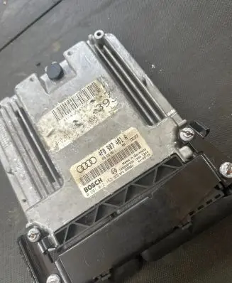 Audi A6 S6 C6 4F Engine control unit/module 4F0907401A 0281012153