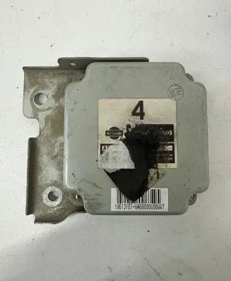 Nissan X-Trail T30 Torque split ecu control unit/module 