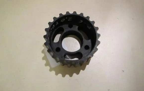 Volkswagen PASSAT B6 Fuel pump gear (pulley) 03L130111D