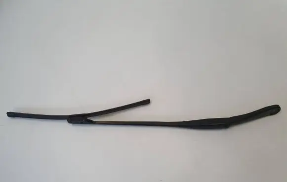BMW 5 G30 G31 Front wiper blade arm 7474830