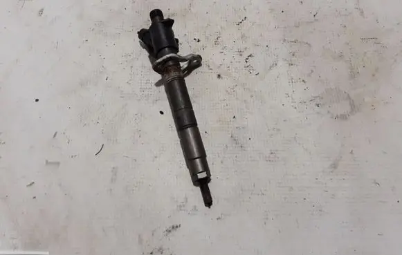 Volvo XC60 Fuel injector 31272767