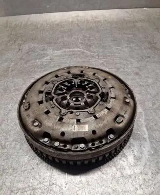 Nissan Qashqai Clutch set kit 302056476R