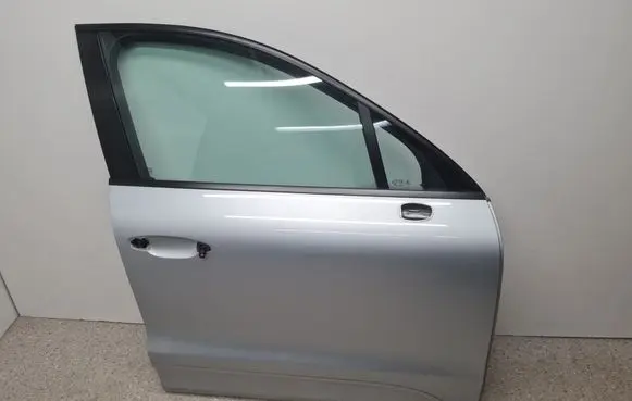 Porsche Macan (95B) Front door 95B831022
