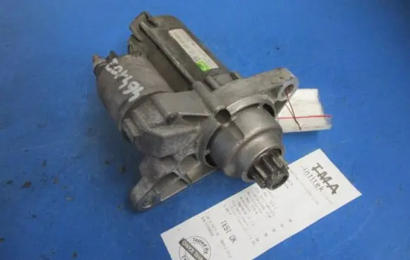 Volkswagen Golf V Starter motor 02T911023S