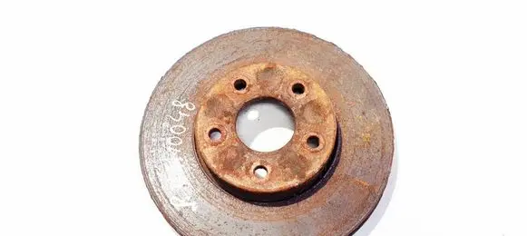 Ford C-MAX I Front brake disc ventiliuojamas
