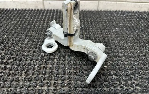 Volvo V40 Cross country Front door hinge set 