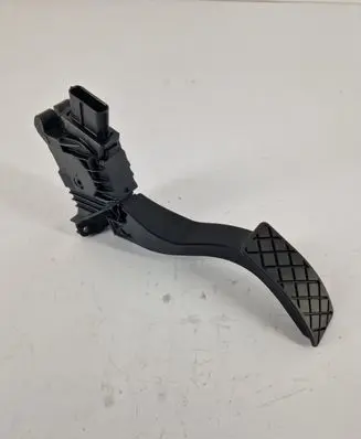 Volkswagen PASSAT B8 Accelerator throttle pedal 5Q1723503H