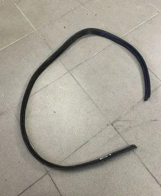 BMW 1 E82 E88 Rubber seal front coupe door 7164942