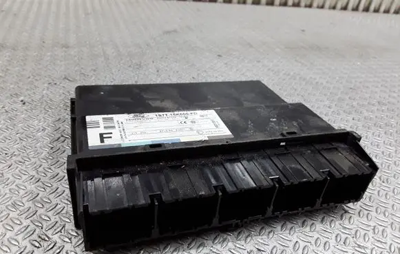Ford Focus Comfort/convenience module 1S7T15K600FB