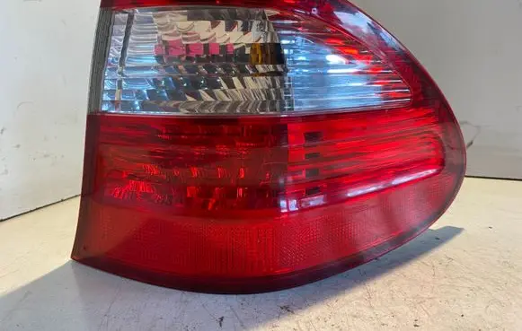 Mercedes-Benz E W211 Rear/tail lights A2118200811
